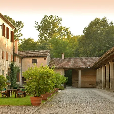 Frassanelle Aparthotel 2*