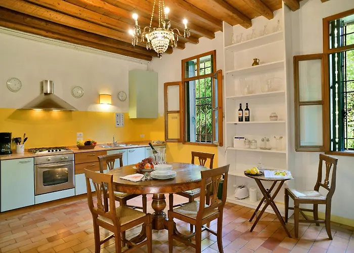 Aparthotel Frassanelle 3*